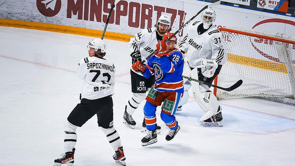 Хоккеисты челябинского «Челмета» поражением завершили гостевую серию в чемпионате ВХЛ