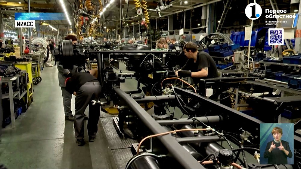 Депутаты обсудили возможность привлечения кадров на заводы