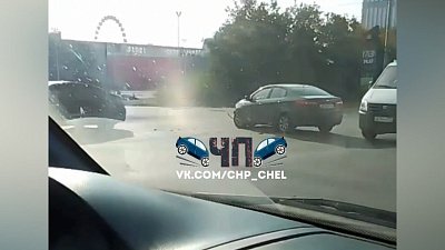 Авария возле ТРК «Горки» в Челябинске попала на видео