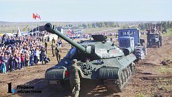 Фестиваль «Броня Танкограда» под Чебаркулем собрал восемь тысяч зрителей