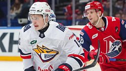 Хоккейный клуб «Металлург» проиграл в гостях «Локомотиву» в чемпионате КХЛ