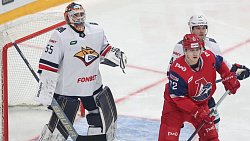 Хоккейный клуб «Металлург» проиграл в гостях «Локомотиву» в чемпионате КХЛ