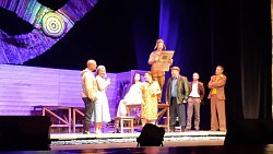 Евгений Гельфонд: «Солдат воюет оружием, а театр — словом!»