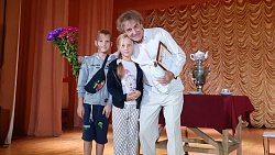 Евгений Гельфонд: «Солдат воюет оружием, а театр — словом!»