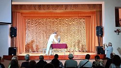 Евгений Гельфонд: «Солдат воюет оружием, а театр — словом!»