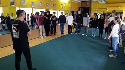 Евгений Гельфонд: «Солдат воюет оружием, а театр — словом!»