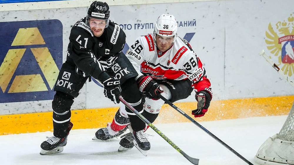 Хоккеисты «Челмета» проиграли новокузнецкому «Металлургу» в чемпионате ВХЛ