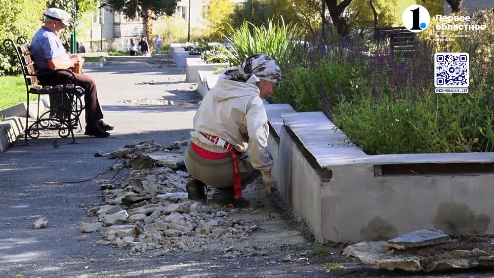 В Златоусте разгромили детскую площадку