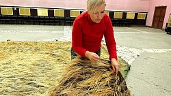 Тент размером с «трешку» для бойцов СВО сшили мастерицы Челябинской области