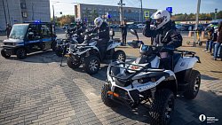 Губернатор Алексей Текслер открыл в центре Челябинска новый пункт полиции