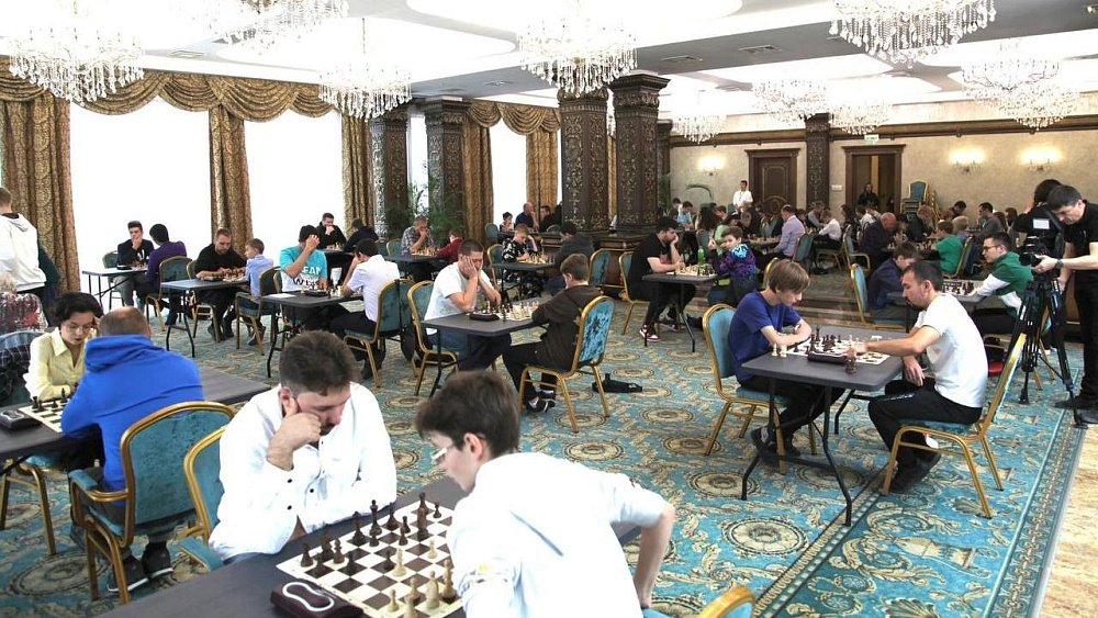 Студент ЧелГУ Евгений Полосин завоевал Кубок главы города по быстрым шахматам