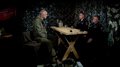 На телеканале ОТВ гостями в передаче «СВОи герои» стали два южноуральских бойца