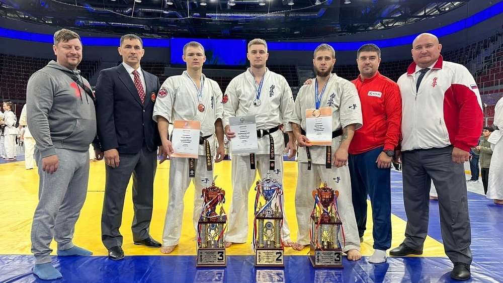 Челябинские каратисты стали призерами чемпионата России по киокусинкай