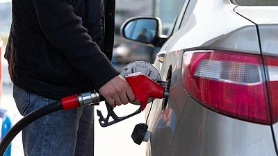 ФАС потребовала снизить стоимость бензина на АЗС