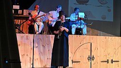 Челябинский НХТ отметил юбилей постановкой «Корабль-театр»