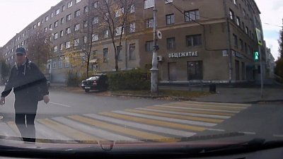 В Магнитогорске полиция ищет человека, использовавшего газовый баллончик в отношении водителя