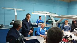 Губернатор Алексей Текслер посетил учебно-производственный центр машзавода «Агрегат»
