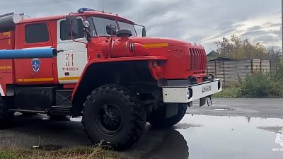 В Троицке спасатели вскрыли квартиру, в которой заперлись дети