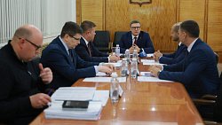 Алексей Текслер и Приборостроительный завод помогут в решении дорожной проблемы Трехгорного