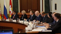 Алексей Текслер и премьер-министр Беларуси обсудили совместное производство гусеничных тракторов и спецтехники