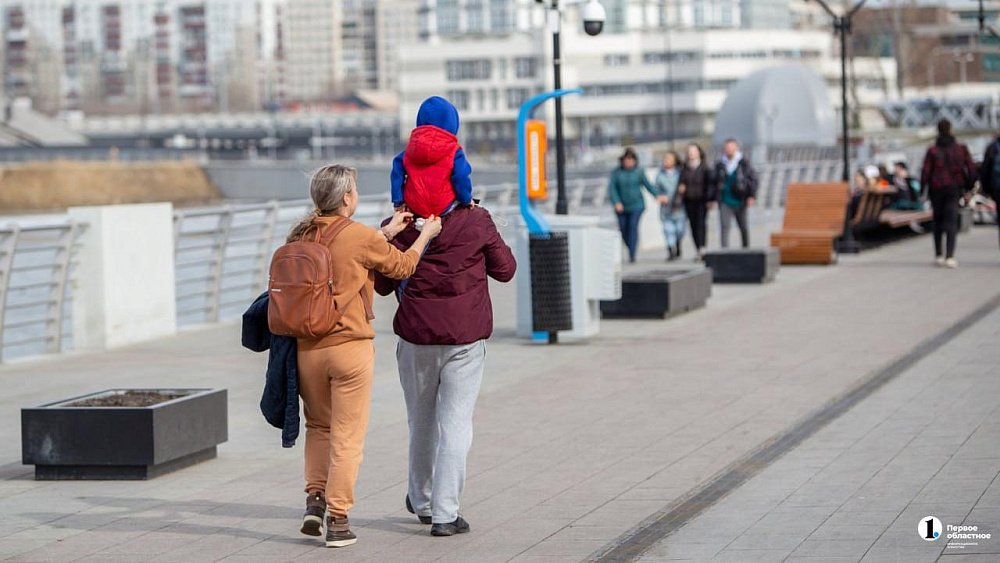 Челябинцы поделились смешными и трогательными историями о папах в День отца