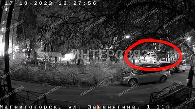 В Магнитогорске неизвестный запустил во дворе большую петарду, чем напугал местных жителей