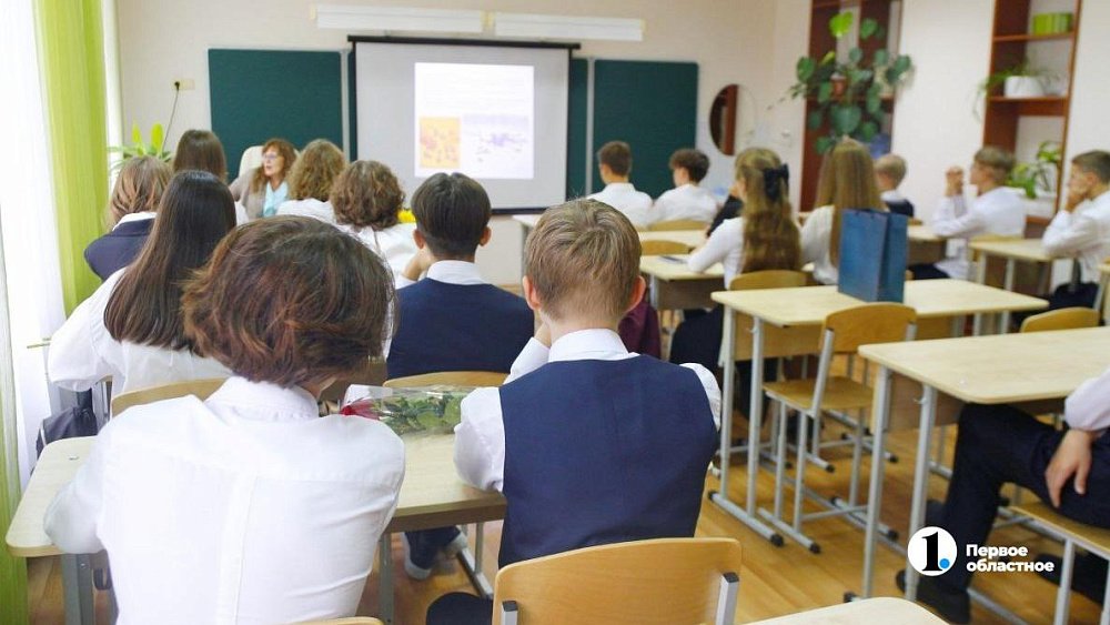 Челябинцы жалуются психологам на большой объем домашних заданий в школе