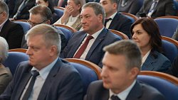 Алексей Текслер поручил главам активнее продвигать цифровые услуги южноуральцам