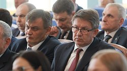 Алексей Текслер поручил главам активнее продвигать цифровые услуги южноуральцам