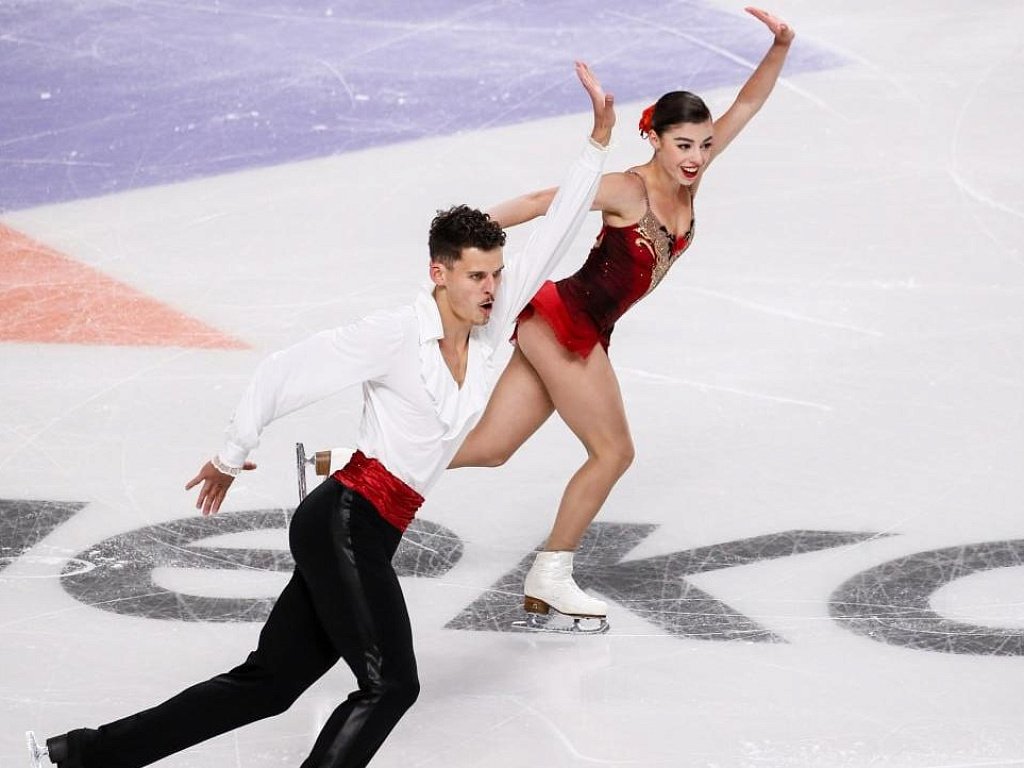 Ол желіде порнороликті болды Жігітпен жыныстық қатынасқа түскен қыздың сипаттамасы