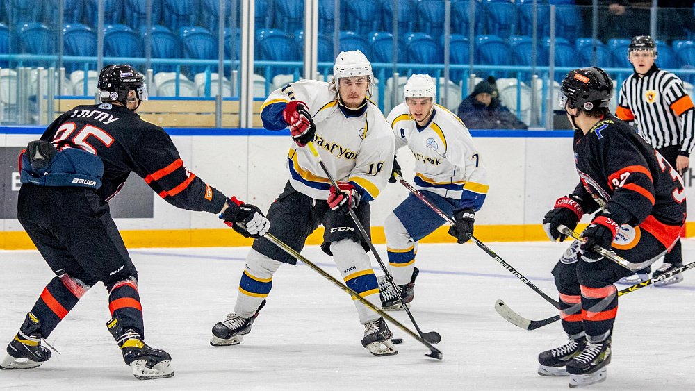 Челябинские хоккеисты вышли в полуфинал Кубка Юрзинова СХЛ