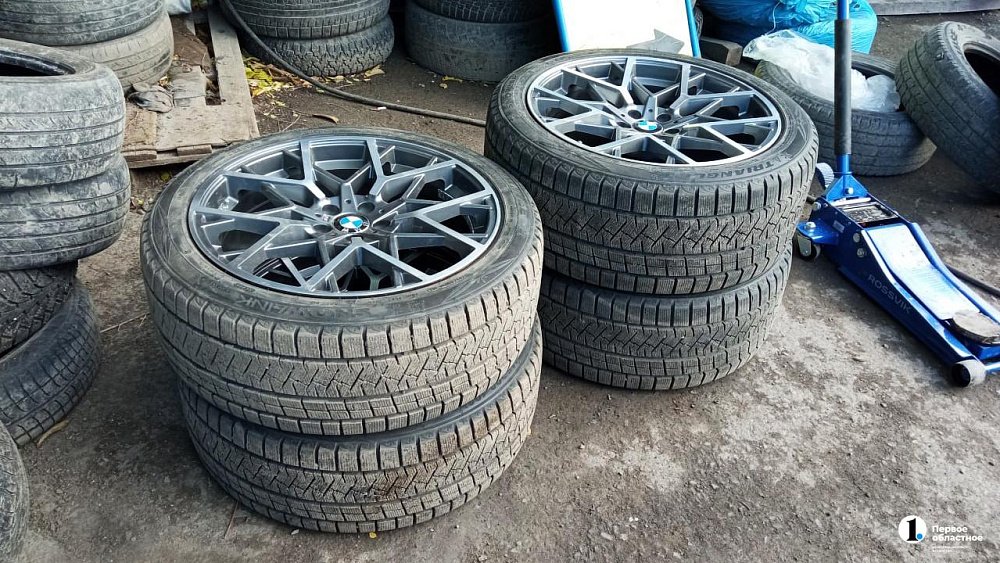В Челябинске очереди на шиномонтаж начали появляться даже ночью