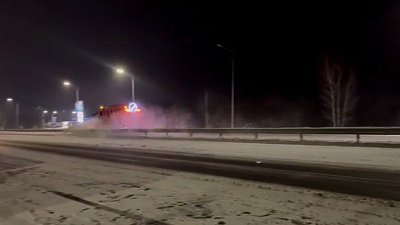 В Челябинской области дорожная техника расчищает трассы от снега