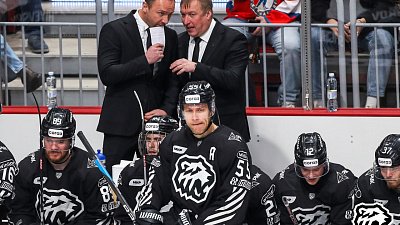 Хоккеисты «Трактора» не смогли улететь из Нижнекамска из‑за плохих погодных условий