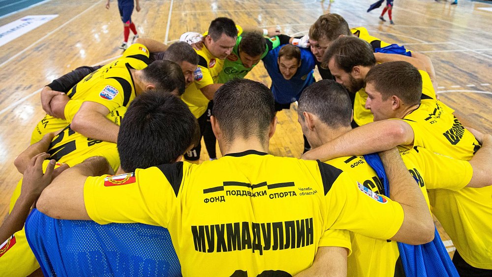 Мини-футбольный клуб из Копейска возглавил турнирную таблицу Высшей лиги