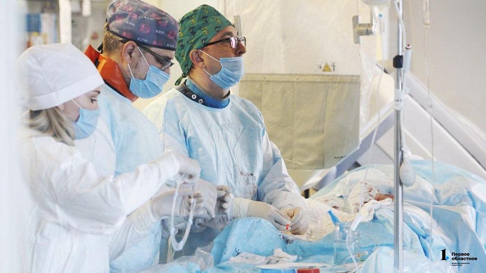 В Челябинске известные нейрохирурги провели показательные операции на мозге