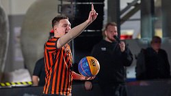 На челябинском заводе «Конар» стартовал турнир по баскетболу 3×3