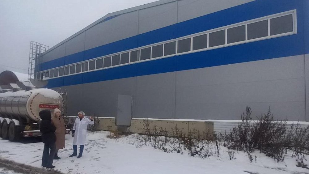 Молокозавод в Челябинской области уличили в перепродаже фальсификата