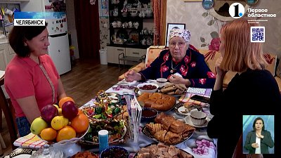 «Божий одуванчик»: жительница Челябинска стала бабушкой для десятков бойцов в Донецке