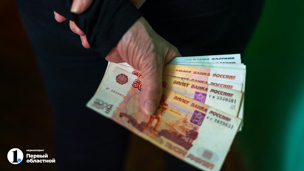 Житель Челябинска стал миллионером, купив на почте лотерейный билет за 100 рублей