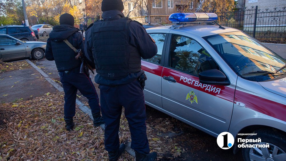 Челябинец потребовал расчета, угрожая кадровику оружием