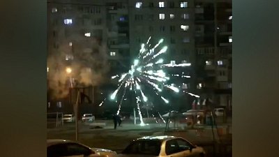 Челябинцы пожаловалась на перестрелку фейерверками