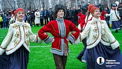 Владислав Третьяк открыл хоккейный корт в детском реабилитационном центре Челябинска