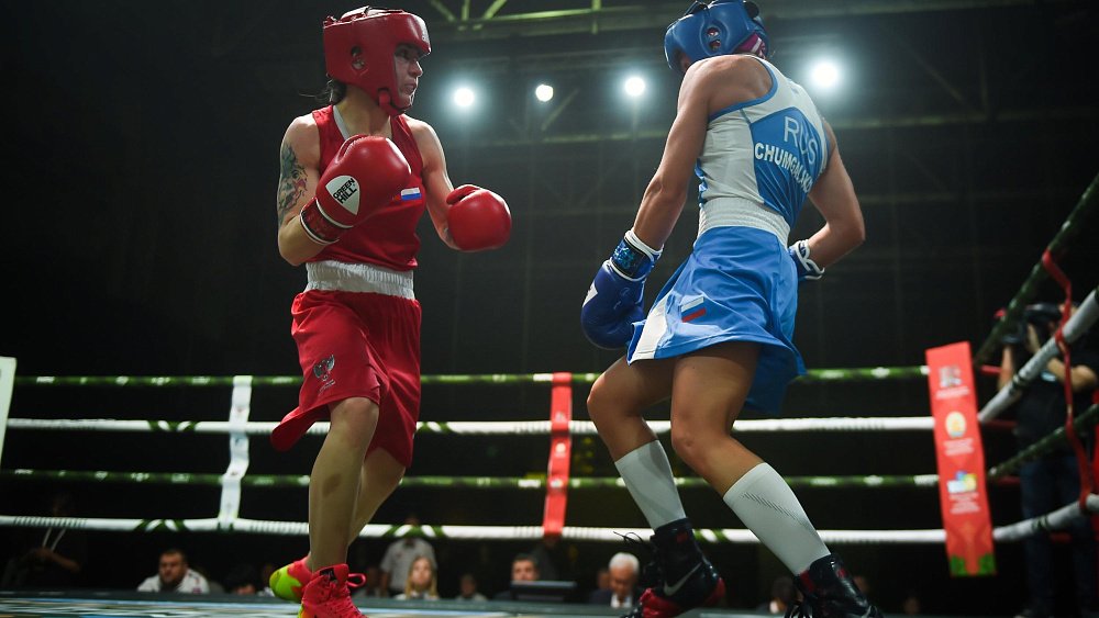 Четыре медали завоевали южноуральские спортсменки на чемпионате России по боксу
