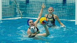 Ватерполистки «Уралочки» дважды сыграли вничью с командой легенд на «Матче звезд»