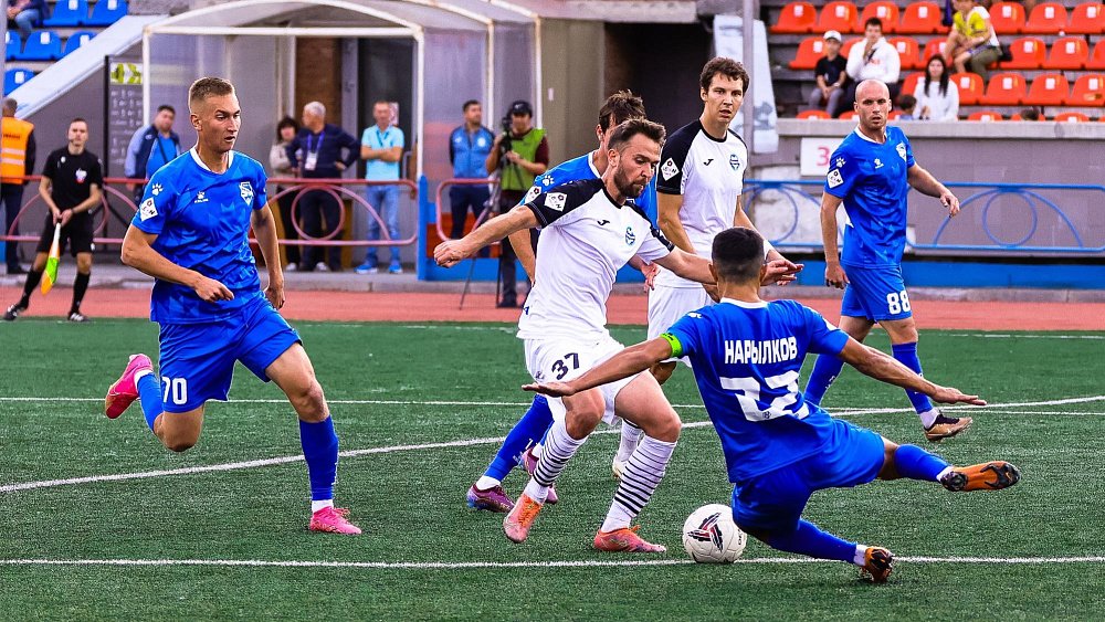 Определились все участники весенней части футбольного сезона во Второй лиге