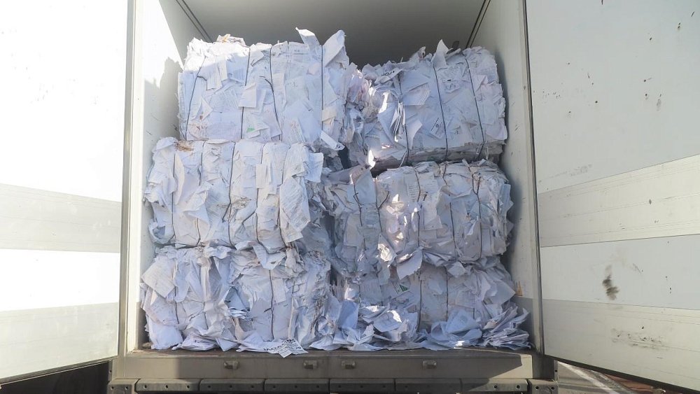 Из Челябинской области пытались вывезти 153 тонны макулатуры с персональными данными