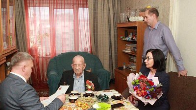 Участник Сталинградской битвы из Челябинска отметил вековой юбилей