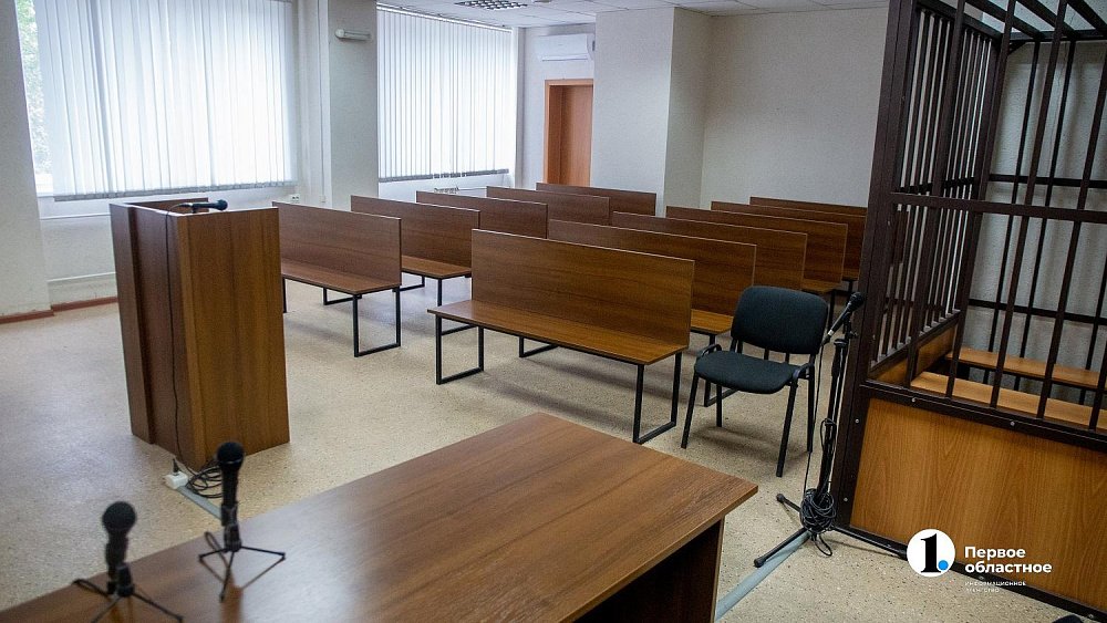 Жительницу Челябинска осудят за продажу крупной партии немаркированных сигарет