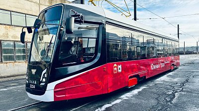 В Магнитогорск поступили два новых трамвая